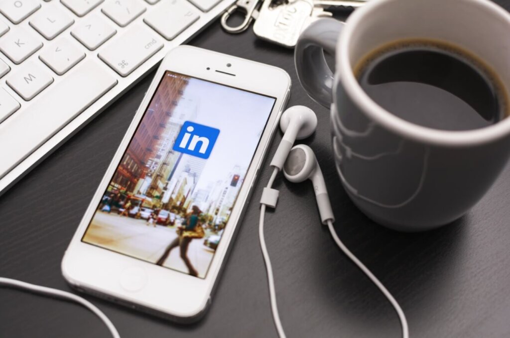 Using LinkedIn to Build Network