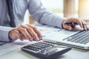 choose a forensic accounting expert