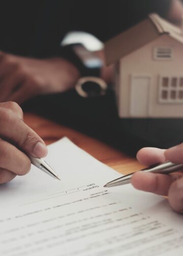 Why You Need a South Florida Real Estate Lawyer