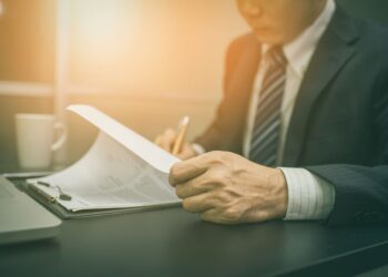 Types of Business Contract Disputes