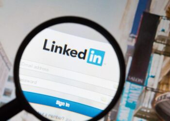 How to Differentiate Yourself on LinkedIn