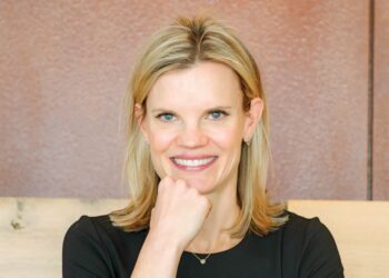 Carrie Tortora: High Touch Service