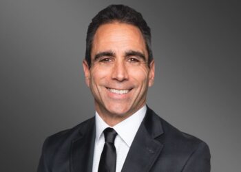 Greenberg Traurig Hires Leading Litigator Louis Lopez in Phoenix