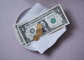 Arizona Court Dismisses Complaint to Remove Controversial Tipped Workers Protection Act from November Ballot