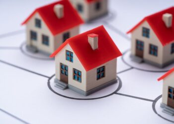 What Arizona HOA Boards Need to Know as the Law Continues to Evolve