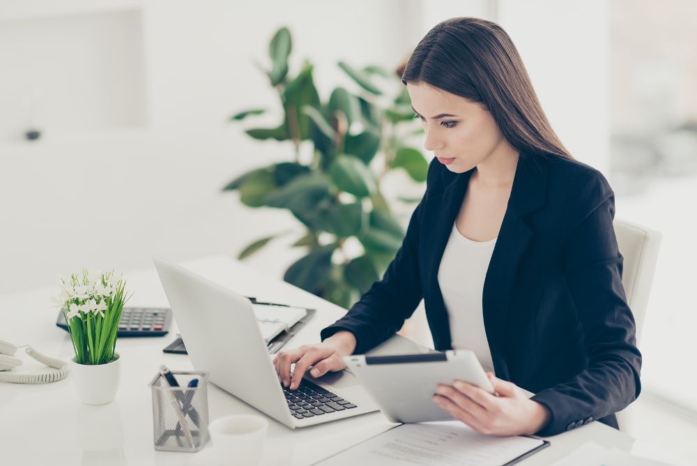 attorney-researching-online
